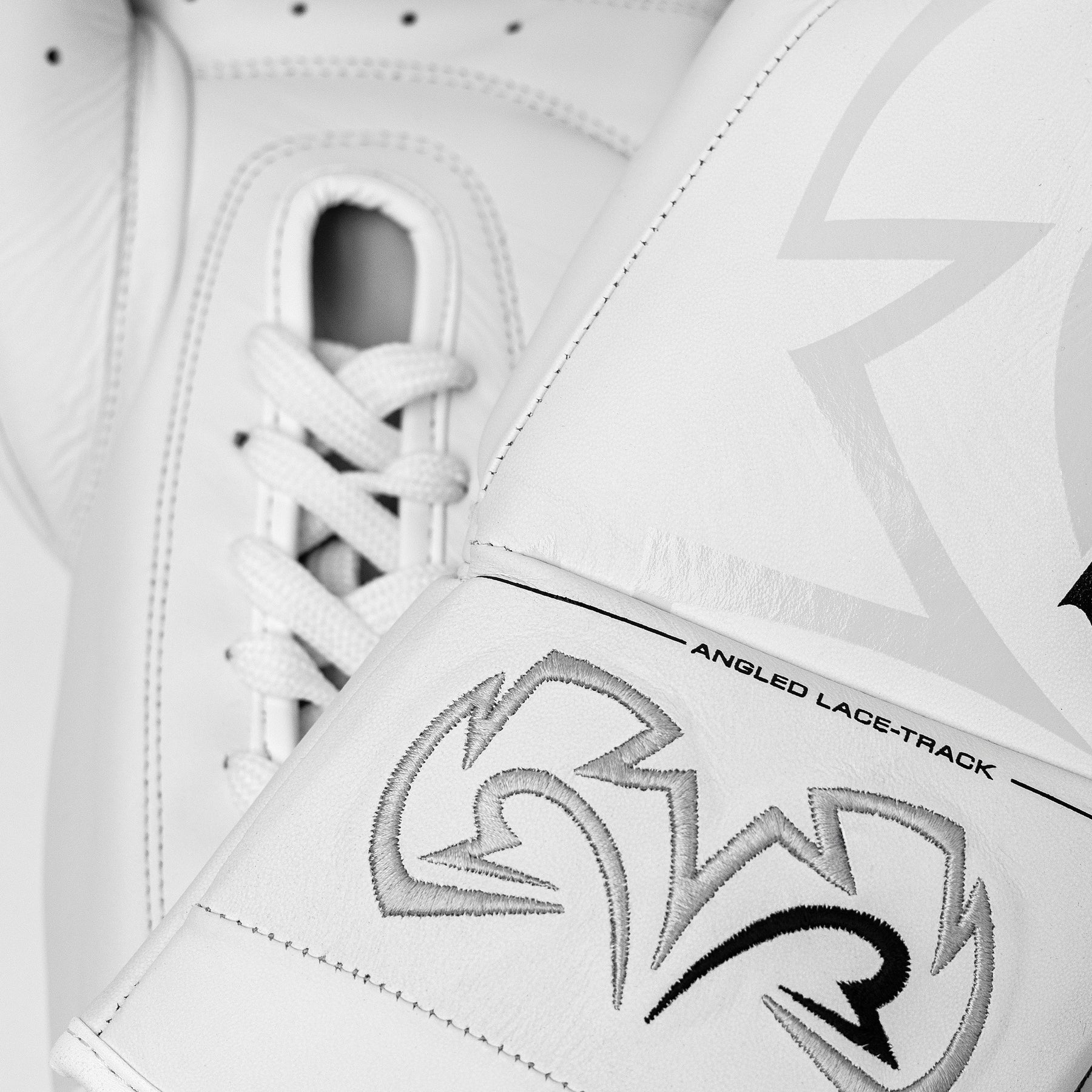 RFX-GUERRERO PRO FIGHT GLOVES - HDE-F